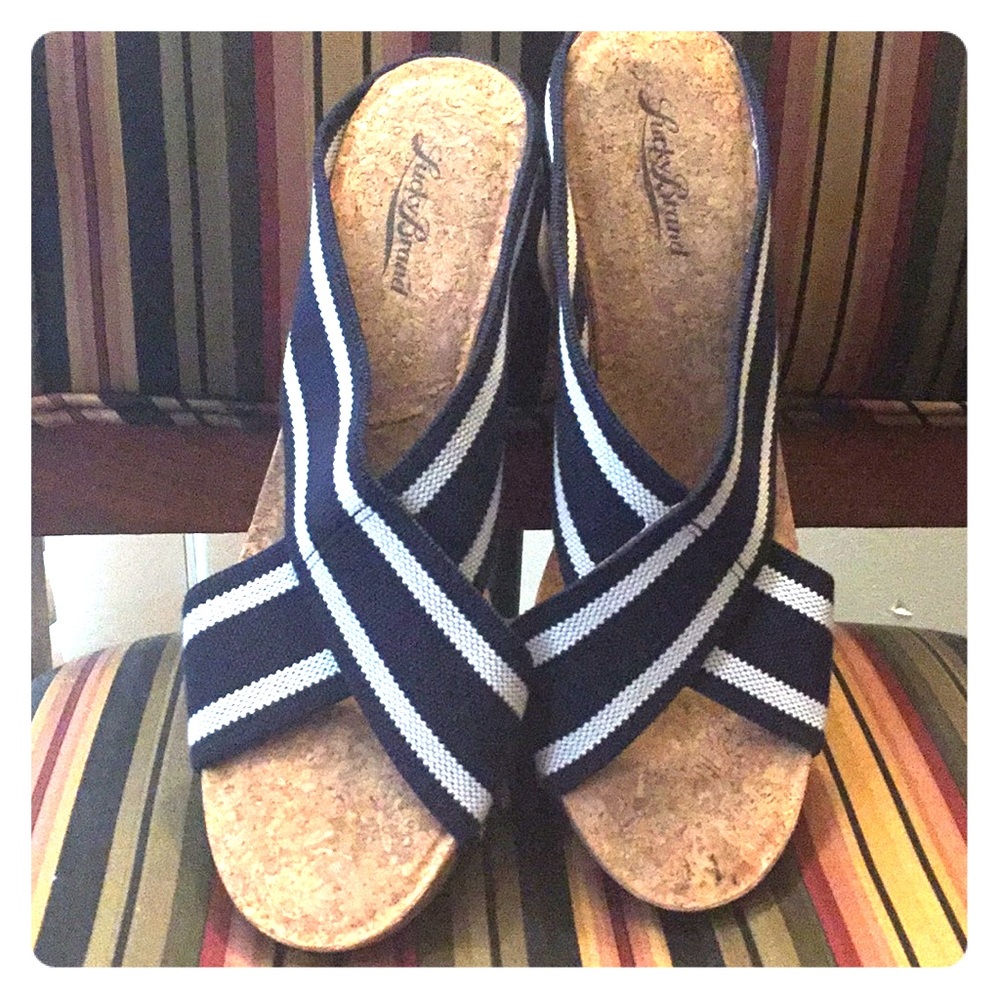 Lucky brand open toed wedges